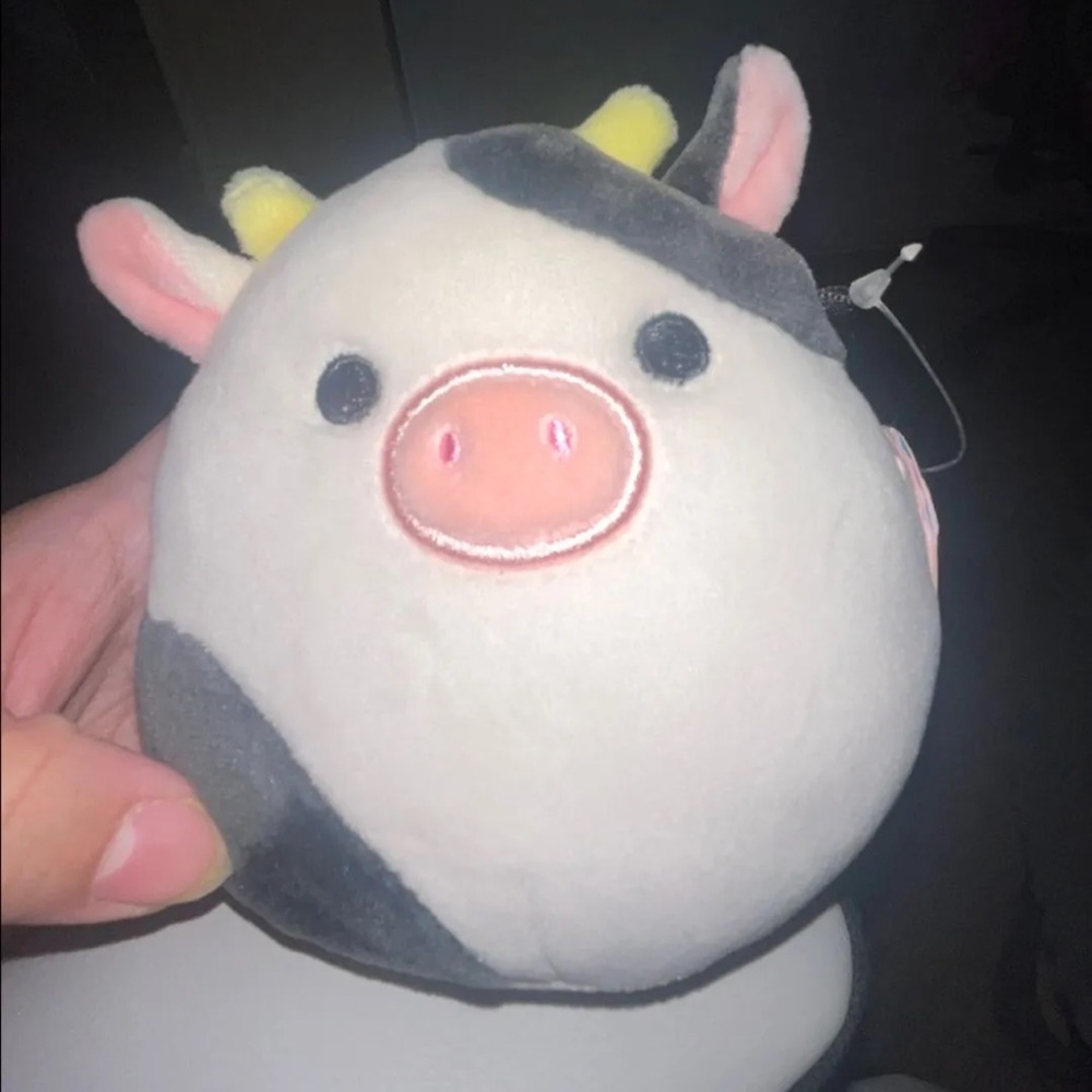 4” Connor the Cow **See pictures**